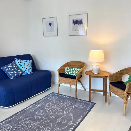 2 Pieces Avec Balcon Clochetons 2 كابورغ